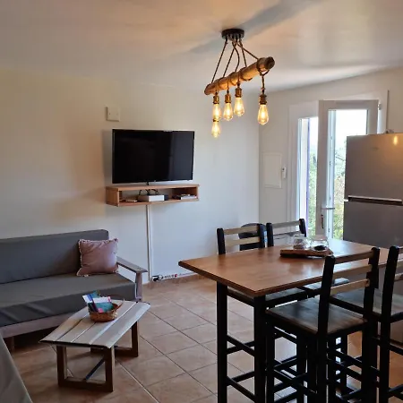 L'ortu Di Quaprice Feriehus Figari (Corsica)